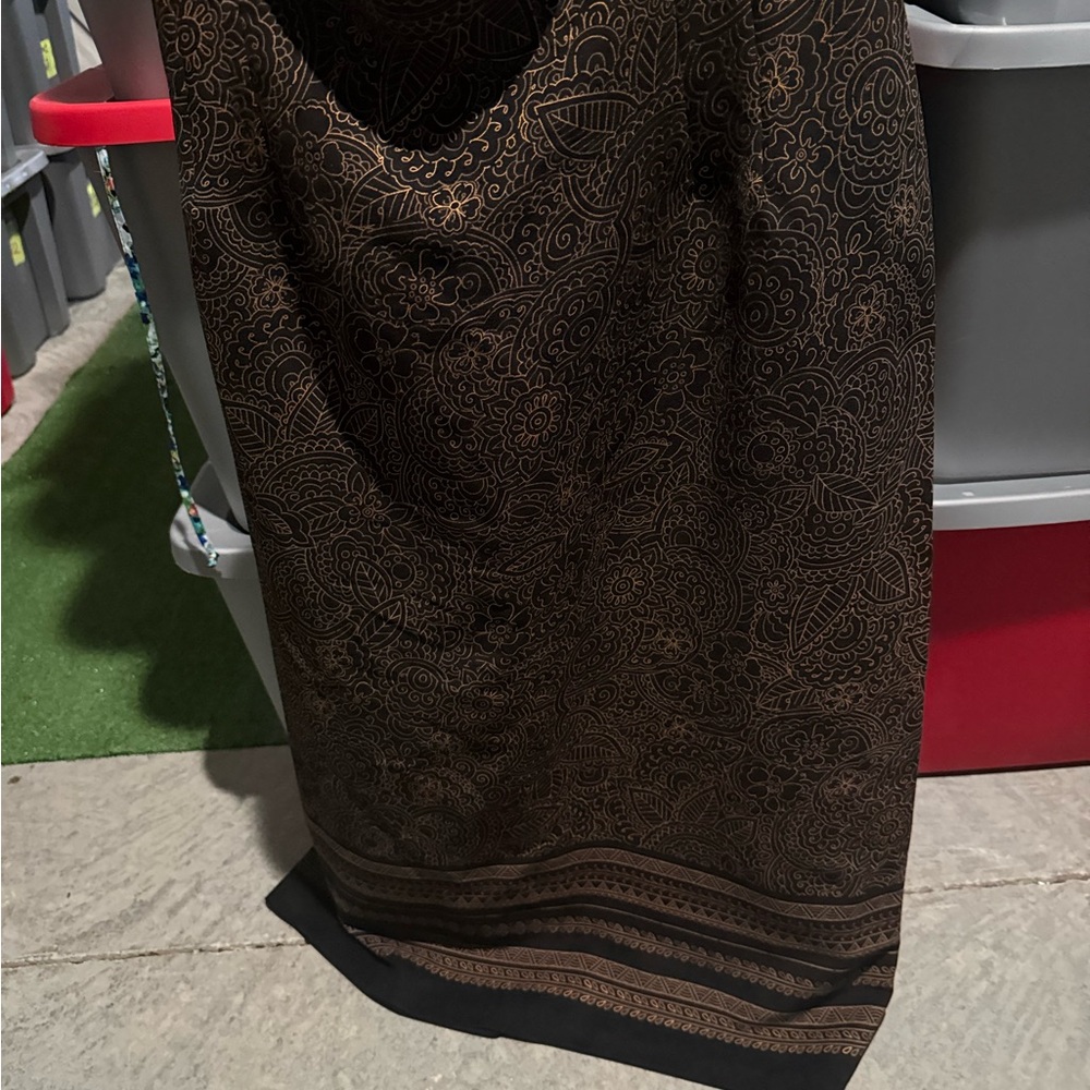 Briggs New York Black Skirt with Brown Paisley Motif